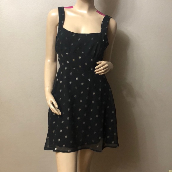 En Creme Dresses & Skirts - SEXY BLACK AND GOLD OPEN BACK MINI DRESS